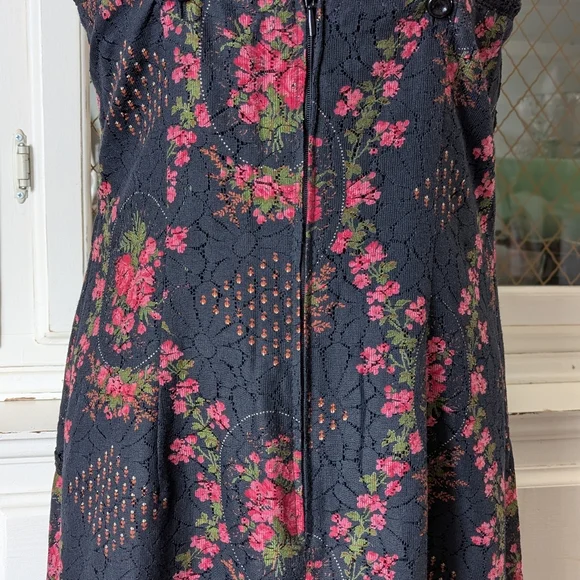 Vintage 1970s Black Lace Maxi Slip Dress with Pink Floral Print - Picture 4 of 12